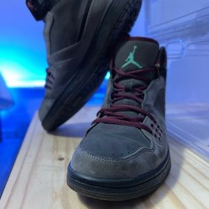 Nike Air Jordan 1 Flight - Cement Grey Varsity - Men’s 9.5